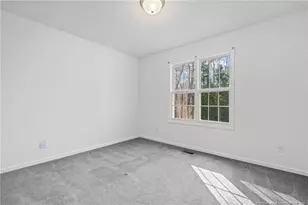 525 Tucks Ct, Sanford, NC 27330 - Photo 15