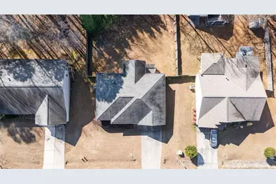 525 Tucks Court, Sanford, NC 27330 - Photo 9