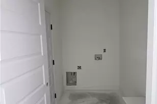 725 Porter Rd, Hope Mills, NC 28348 - Photo 9