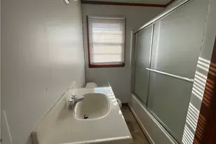 1725 Cumberland Dr, Fayetteville, NC 28311 - Photo 7