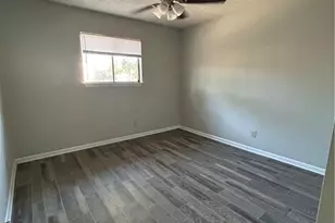 945 Applewood Ln, Fayetteville, NC 28303 - Photo 9