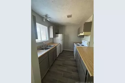 945 Applewood Lane, Fayetteville, NC 28303 - Photo 7