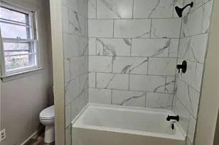 5300 Bayleaf Dr, Fayetteville, NC 28304 - Photo 3