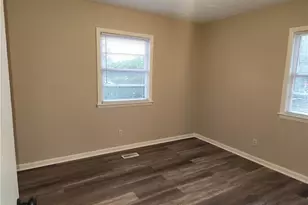 318 Longhorn Dr, Fayetteville, NC 28303 - Photo 7