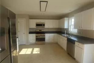 273 St George Dr, Fayetteville, NC 28376 - Photo 5