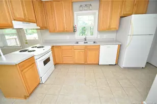 4814 Greenbrier Rd, Raleigh, NC 27603 - Photo 9