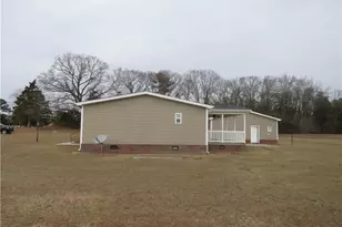 1184 Fisher Rd, Saint Pauls, NC 28384 - Photo 3