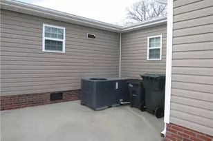 1184 Fisher Rd, Saint Pauls, NC 28384 - Photo 7