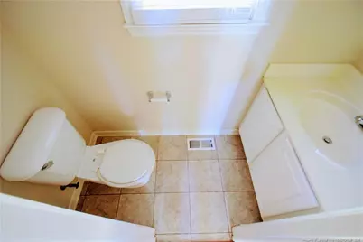 328 Roundtree Drive, Fayetteville, NC 28303 - Photo 5