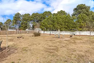 362 Peachtree Ln, Sanford, NC 27332 - Photo 45