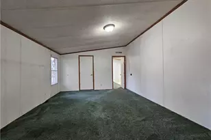 21981 McIntosh Rd, Wagram, NC 28396 - Photo 11