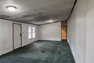 21981 McIntosh Rd, Wagram, NC 28396 - Photo 3