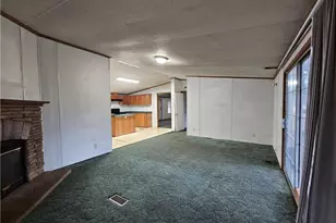 21981 McIntosh Rd, Wagram, NC 28396 - Photo 9