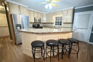 3025 Princeton St, Lumberton, NC 28360 - Photo 5