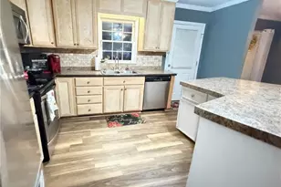 3025 Princeton St, Lumberton, NC 28360 - Photo 5