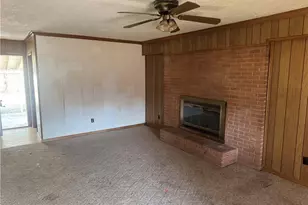 1411 Eisenhower St, Lumberton, NC 28358 - Photo 3