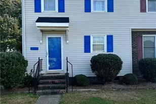 3702-1 Cliffridge Dr, Lumberton, NC 28358 - Photo 1