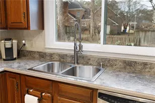 130 Thorncliff Dr, Fayetteville, NC 28303 - Photo 15