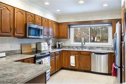 130 Thorncliff Drive, Fayetteville, NC 28303 - Photo 17