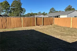 20 Old English Ln, Spring Lake, NC 28390 - Photo 27