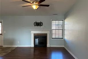 20 Old English Ln, Spring Lake, NC 28390 - Photo 5