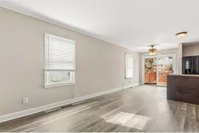 526 W Weatherspoon Street, Sanford, NC 27330 - Photo 7