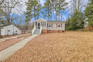 526 W Weatherspoon St, Sanford, NC 27330 - Photo 3