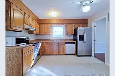 6811 Mangrove Drive, Fayetteville, NC 28314 - Photo 7