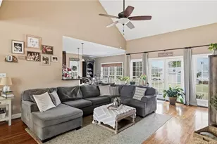 5204 Pin Oak Dr, Lumberton, NC 28358 - Photo 7