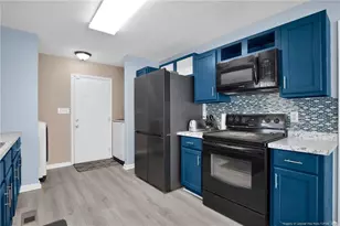 818 Eagle Landing Dr, Hope Mills, NC 28348 - Photo 9