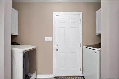 818 Eagle Landing Drive, Hope Mills, NC 28348 - Photo 11