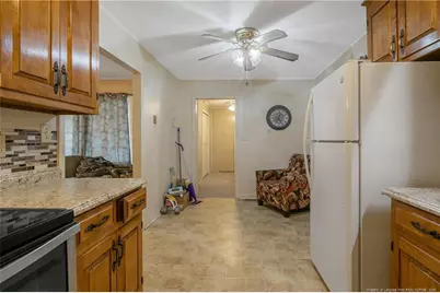 322 Lafayette Street, Saint Pauls, NC 28384 - Photo 15