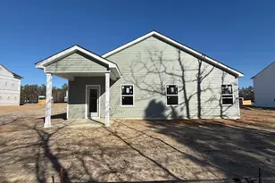 35 Utah Ct, Spring Lake, NC 28390 - Photo 3