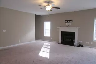 2142 Yates Ranch Rd, Hope Mills, NC 28348 - Photo 11