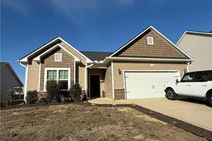 2040 Stonewash Dr, Fayetteville, NC 28306 - Photo 1