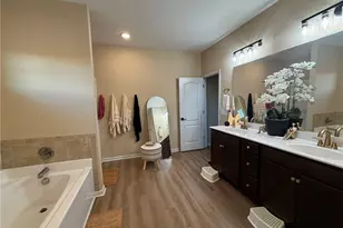 2040 Stonewash Dr, Fayetteville, NC 28306 - Photo 33