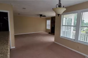 1010-6 Brookhollow Dr, Fayetteville, NC 28314 - Photo 3