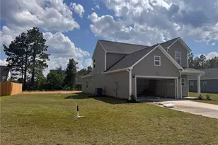 73 Utah Ct, Spring Lake, NC 28390 - Photo 3