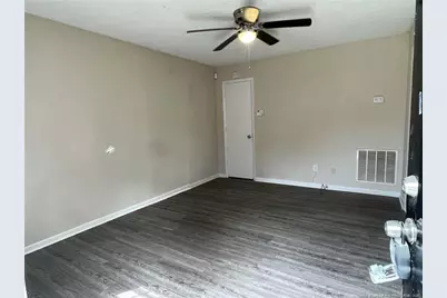 4956 Fieldcrest Drive #B, Fayetteville, NC 28303 - Photo 3