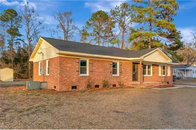 341 Bollinger Avenue, Lumberton, NC 28360 - Photo 3