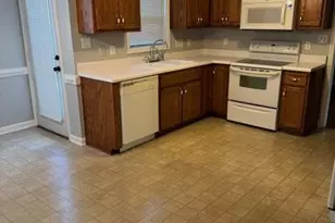 5340 Miranda Dr, Hope Mills, NC 28348 - Photo 3