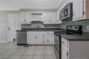 5827 Hibernia Dr, Fayetteville, NC 28314 - Photo 15