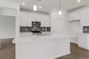 361 Maddox Dr, Aberdeen, NC 28315 - Photo 5