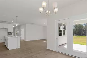 361 Maddox Dr, Aberdeen, NC 28315 - Photo 9