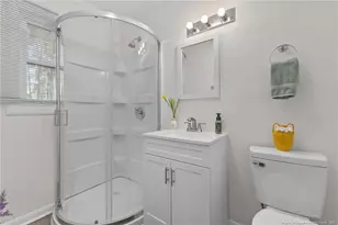 306 Glenola St, Fayetteville, NC 28311 - Photo 13