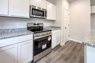 1644 Elk Run Dr, Fayetteville, NC 28312 - Photo 9