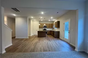 1644 Elk Run Dr, Fayetteville, NC 28312 - Photo 9