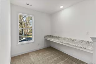 1014 Laurel St, Fayetteville, NC 28303 - Photo 17