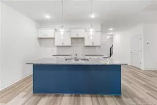 1012 Laurel St, Fayetteville, NC 28303 - Photo 9