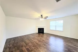 331 Botanical Ct, Bunnlevel, NC 28323 - Photo 3